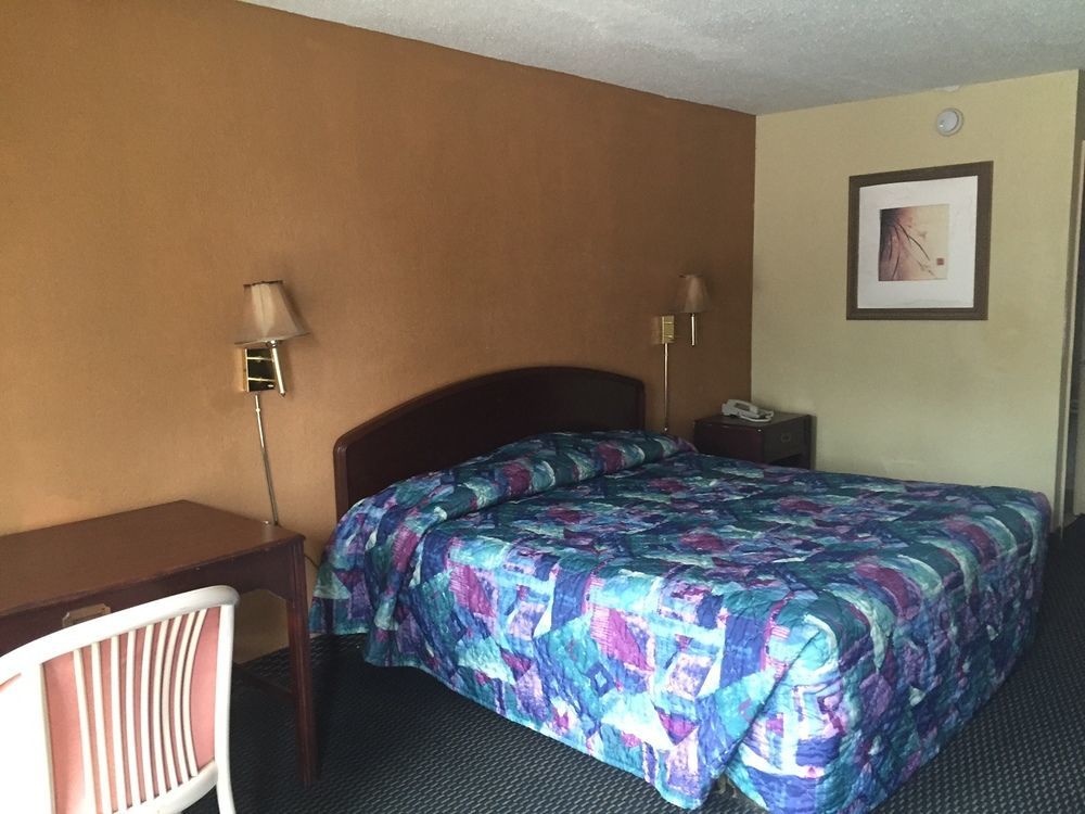 Oyo Hotel Pensacola I-10 & Hwy 29 Ferry Pass Luaran gambar